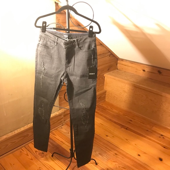 DKNY Black Distressed Skinny Jeans, NWT, 28 - Picture 4 of 14